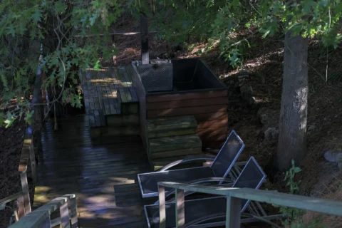 Apple Grove: wood-fired hot tub and loungers on a forest deck, Old Mac Daddy, Elgin Valley