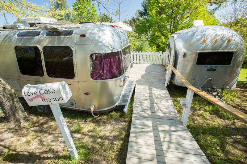 Trailer suites